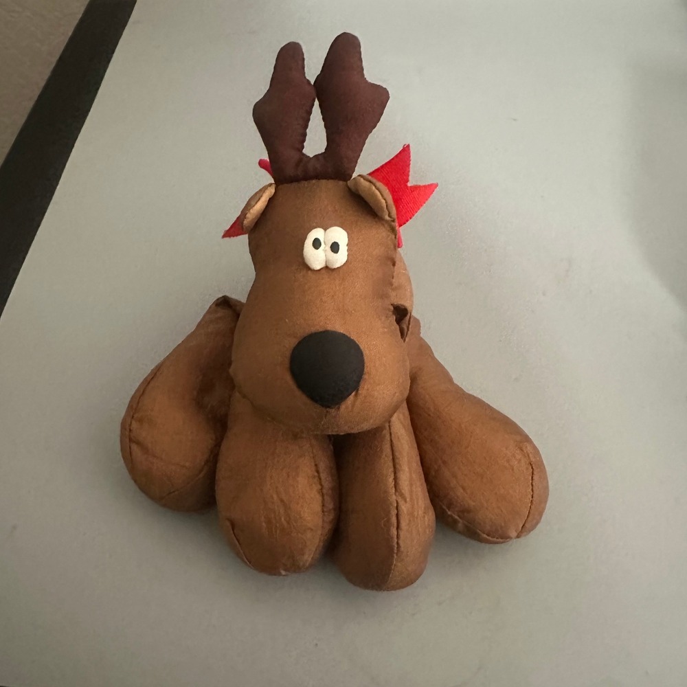 Vintage Hallmark Rodney Reindeer Plush Brown Christmas Bean Bag Stuffed Animal